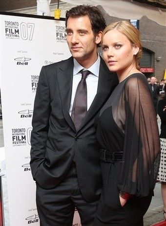 Clive Owen and Abbie Cornish