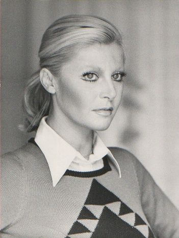 Vanna Brosio Pics - Vanna Brosio Photo Gallery - 2019 - Magazine Pictorials. Movie Stills. Event ...