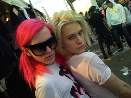 Chris Crocker and Jeffree Star - Hookup