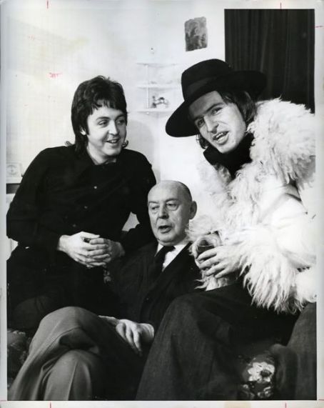 Mike McGear - Paul,Jim and Mike McCartney