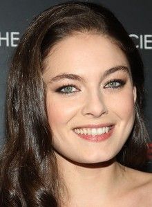 Alexa Davalos