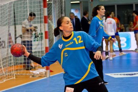Silvia Navarro (handballer)
