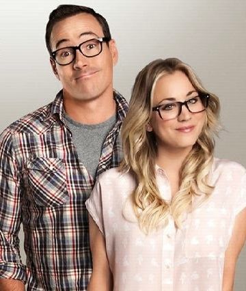 Chris Klein and Kaley Cuoco-Sweeting