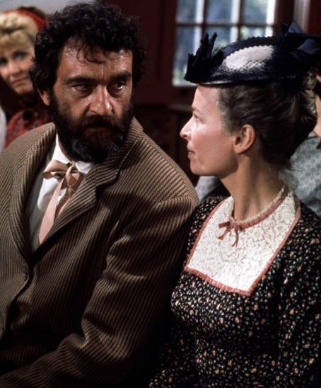 Bonnie Bartlett and Victor French