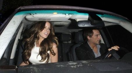 Kate Beckinsale Leaves The Little Door Restaurant