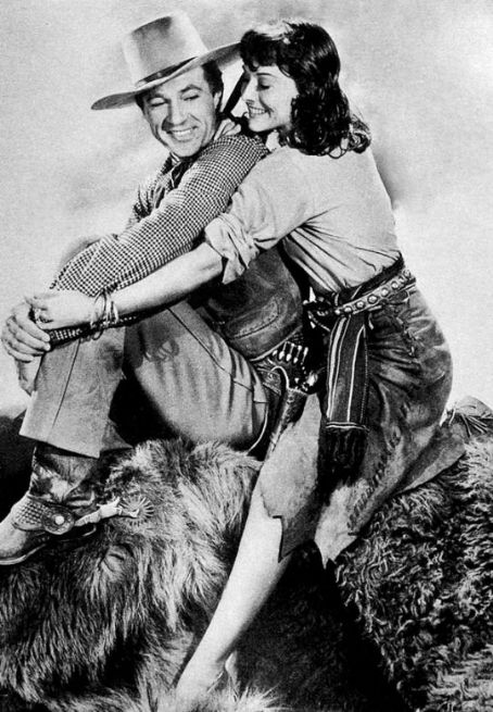 Paulette Goddard and Gary Cooper