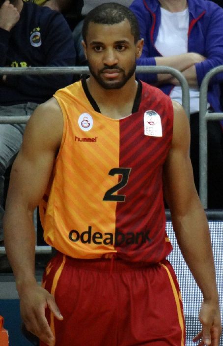Jordan Taylor (basketball)