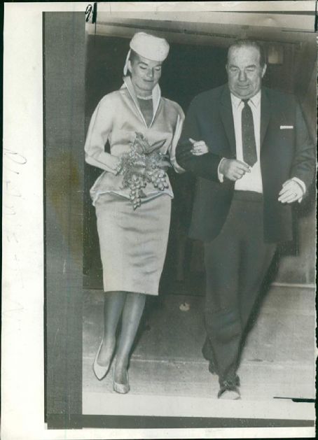 Joan Tabor and Broderick Crawford