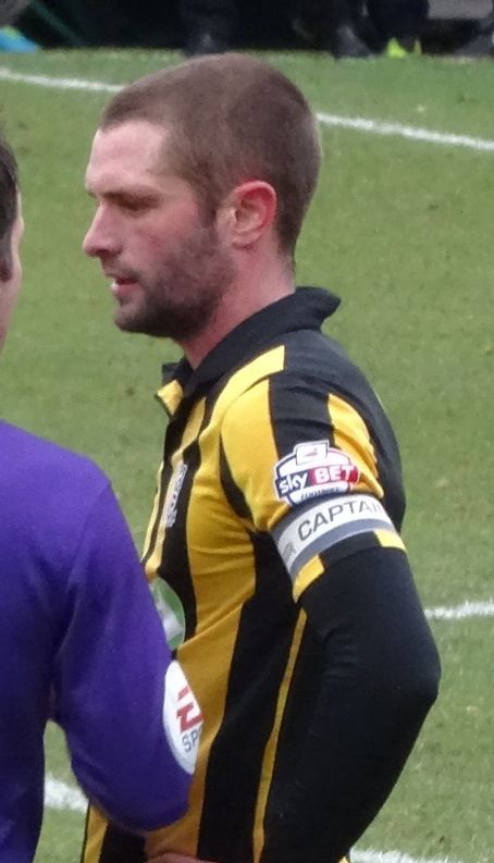John White (footballer born 1986)