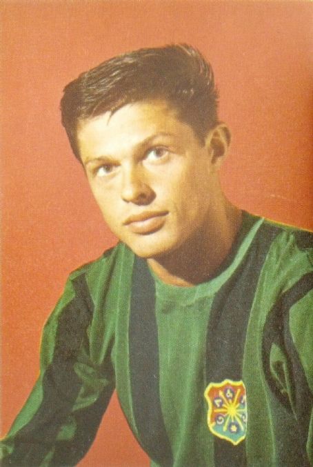 Jan Olsson (footballer born 1944)