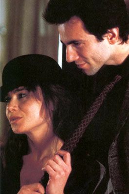 Lena Olin and Daniel Day-Lewis
