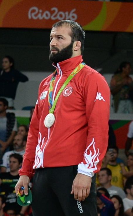 Selim Yaşar