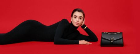Lily Collins – Panthère Graphique de Cartier 2023
