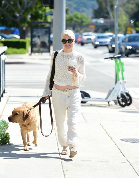 Selma Blair – Seen with her dog scout in Los Angeles - FamousFix