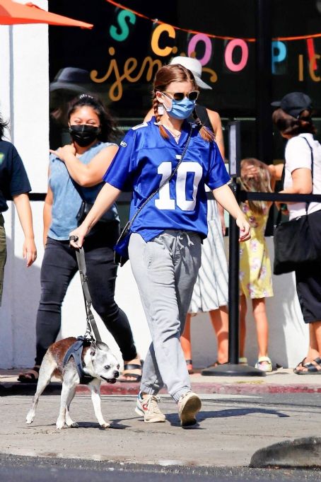 Kate Mara – Out for a dog walk and coffee in Los Feliz