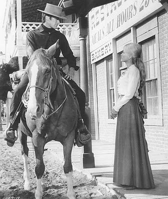 Clint Eastwood & Inger Stevens Picture - Photo of Hang 'Em High ...