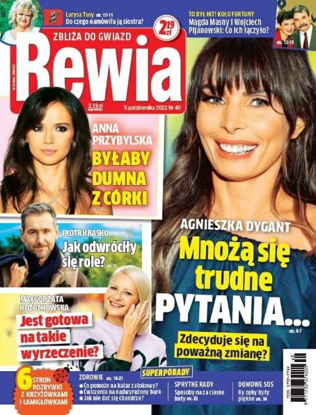 Agnieszka Dygant - Rewia Magazine Cover [Poland] (5 October 2022)