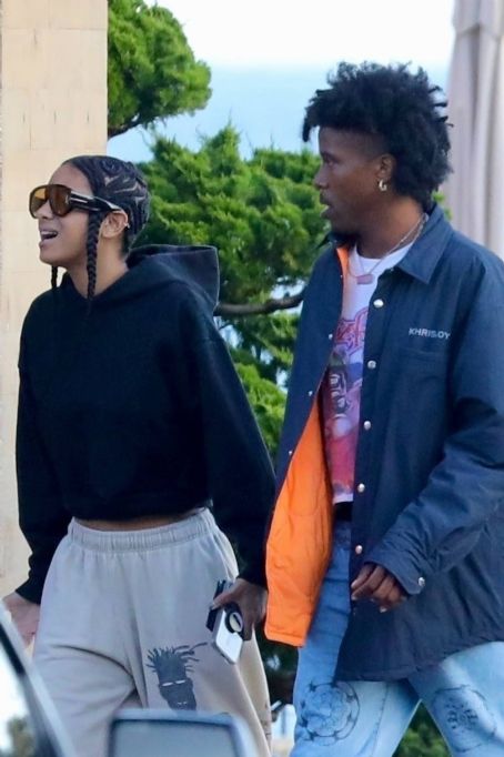 Who Is Willow Smith Dating? Willow Smith Boyfriend, Husband