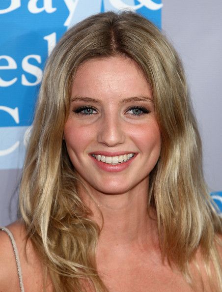 Annabelle Wallis | Annabelle Wallis Picture #38595853 - 452 x 594 ...