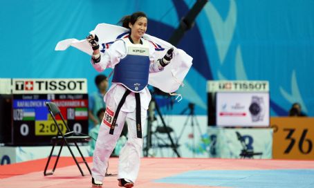Yoon Jeong-yeon