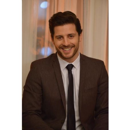Erkenci Kus - Episode 28