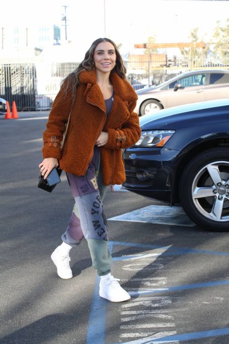 Jenna Johnson – Heads into practice at DWTS in Los Angeles
