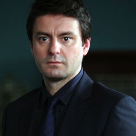 Dominic Rowan