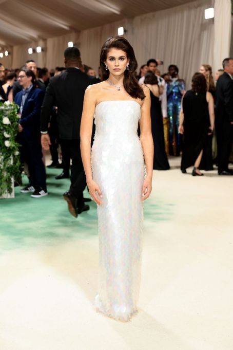 Kaia Gerber: 2024 MET Gala - FamousFix