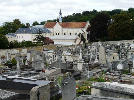 Cemetery of Saint-Louis, Versailles
