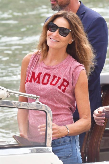 Carla Bruni-Sarkozy – Leaving Venice aboard a water taxi cab
