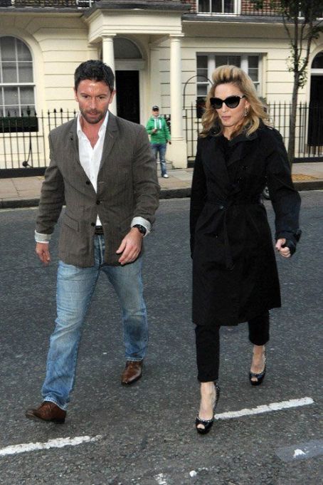 Madonna: leaving the Arch Hotel in London