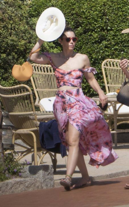 Jessica Biel – In a flowing summer dress on vacation in Portocervo