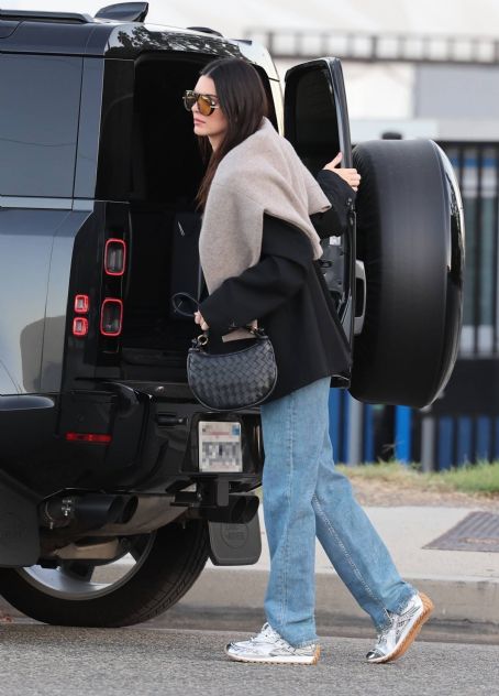 Kendall Jenner in Bottega Veneta Out in LA