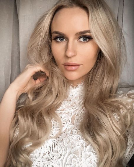 Who is Anna Nystrom dating? Anna Nystrom boyfriend, husband