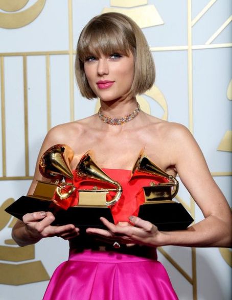 Taylor Swift - The 58th Annual Grammy Awards
