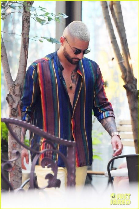 Who is Maluma (singer) dating? Maluma (singer) girlfriend ...