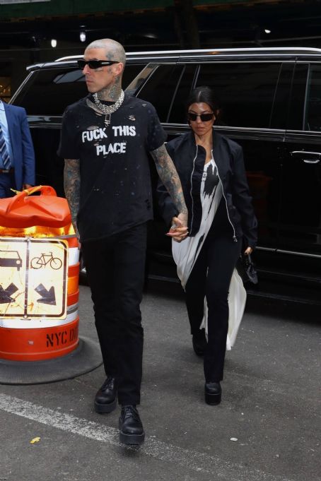 Kourtney Kardashian – Seen at Sant Ambroeus ahead of the Met Gala in