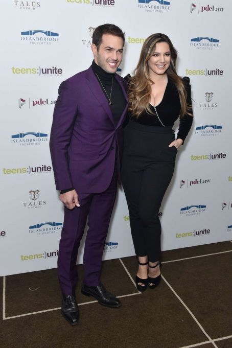 Kelly Brook – Teens Unite Annual Fundraising Gala in London | Kelly