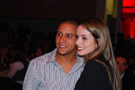 Roberto Carlos and Mariana Luccon