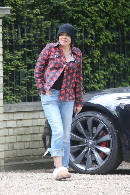 Sadie Frost – Heads to Jude Law’s house in London
