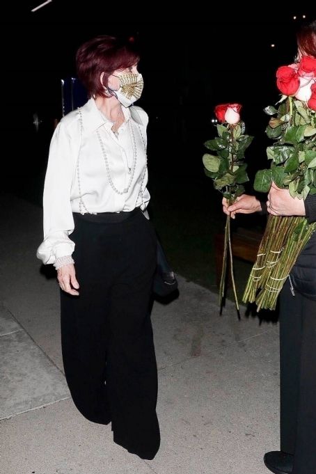 Sharon Osbourne – Leaving dinner at BOA Steakhouse in West Hollywood