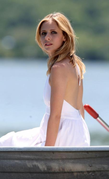 Sarah Michelle Gellar - Veronika Decides to Die