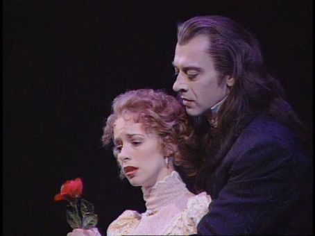 Dracula: A Chamber Musical - Amy Walsh, Juan Chioran