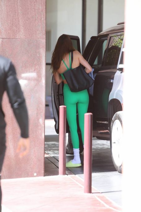 Kendall Jenner – In an all-green workout gear seen after gym