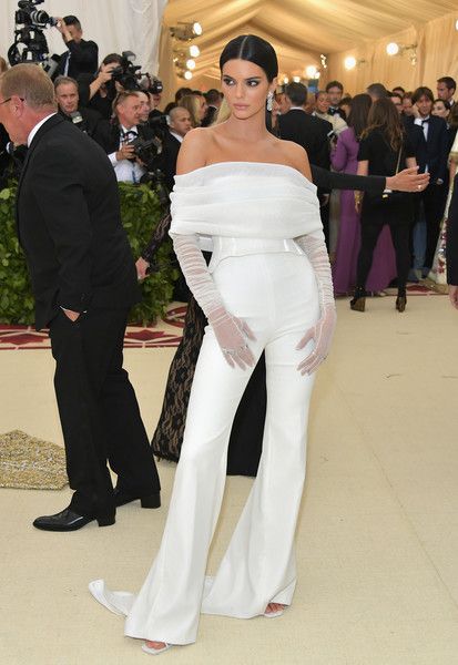 Kendall Jenner  in Off-White bustier and pants :  2018 Met Gala