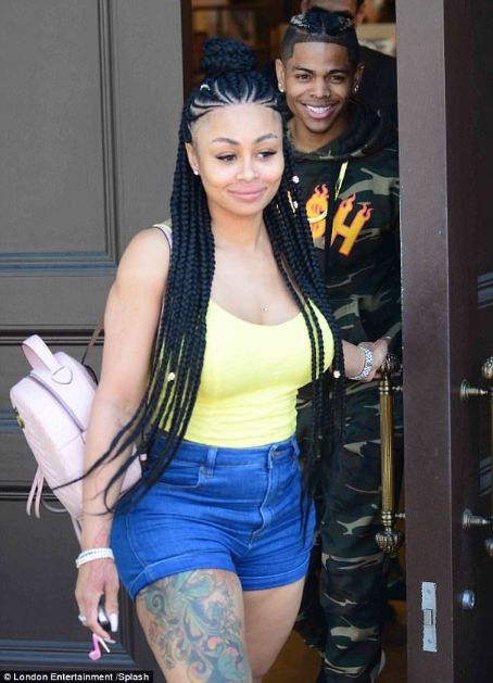 Blac Chyna and Demetrius Harris Shopping in Studio City, California - August 10, 2017