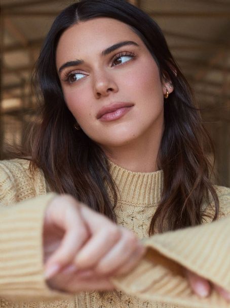 Kendall Jenner – About You Drop 2 (Fall-Winter 2021)