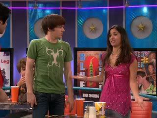 Josie Lopez and Drake Bell