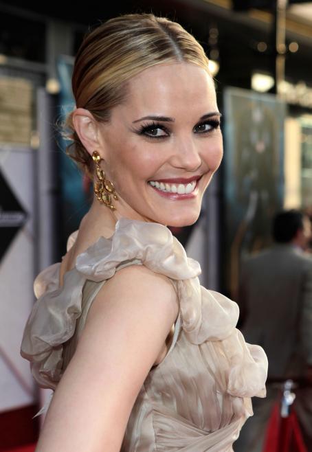 Leslie Bibb - World wide premiere of 'Iron Man 2' Premiere held at the ...