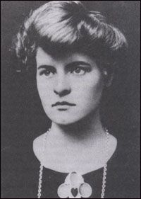 Who is Knut Hamsun dating? Knut Hamsun girlfriend, wife